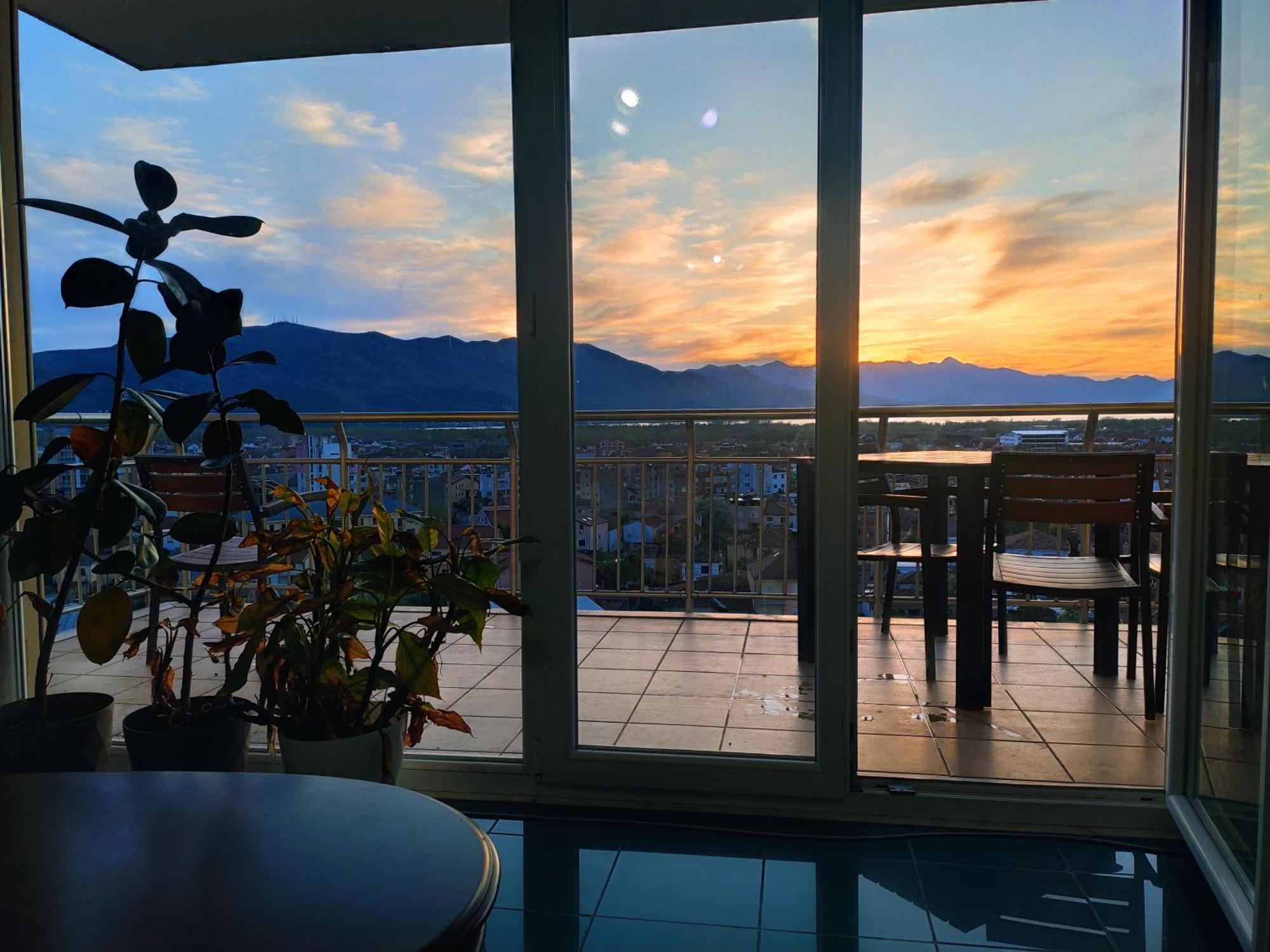 Sunset View Apartment Shkoder Rooftop Exterior foto