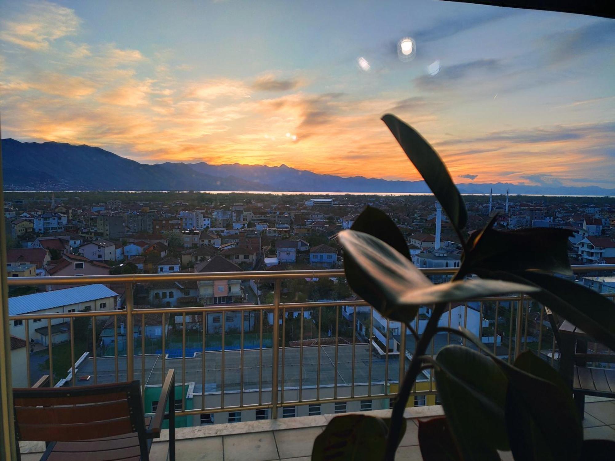 Sunset View Apartment Shkoder Rooftop Exterior foto