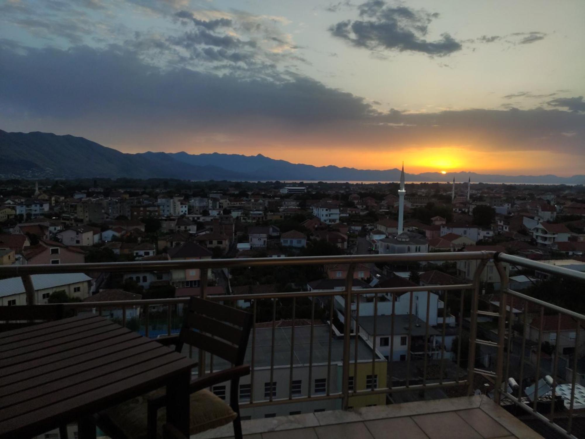 Sunset View Apartment Shkoder Rooftop Exterior foto